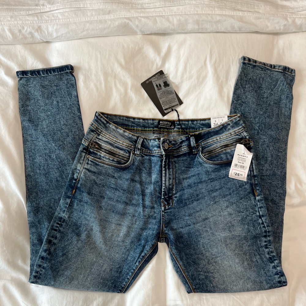 Men’s Alcott Jeans - Picture 3 of 5